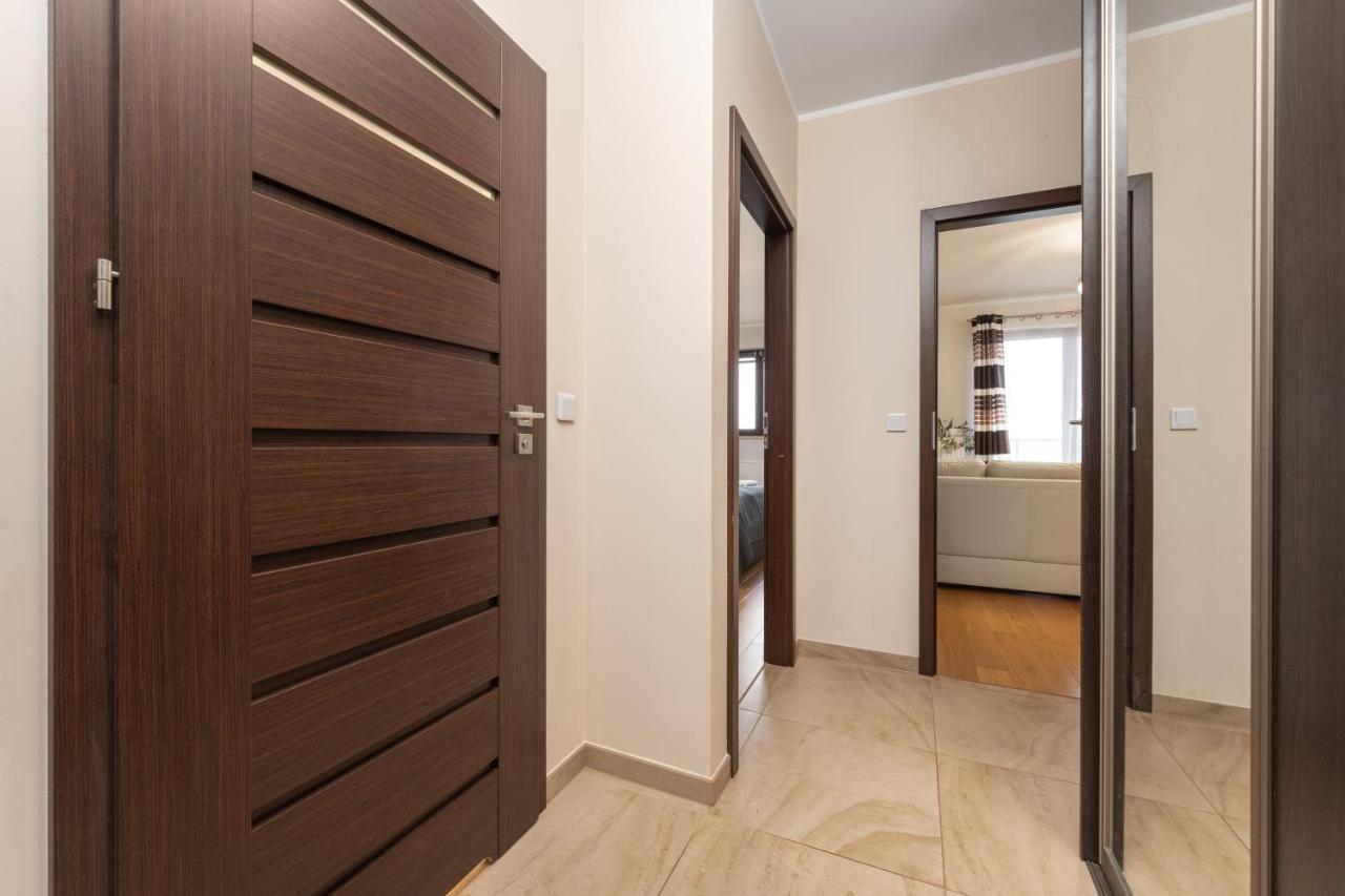 Apartment Wroclaw Krakowska With Balcony And Free Garage By Noclegi Renters المظهر الخارجي الصورة